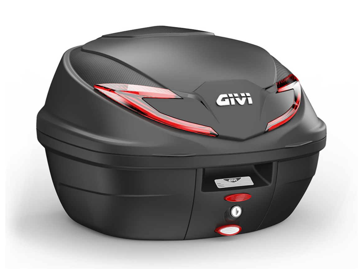 Et billede, der indeholder hjelm
Automatisk genereret beskrivelse