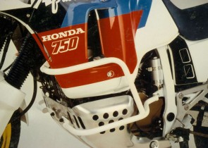 Tankguard - white for Honda XRV 650/750 until 1992
