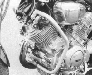 Engine protection bar - chrome for Yamaha XV 1100 / 750 Virago from 1992